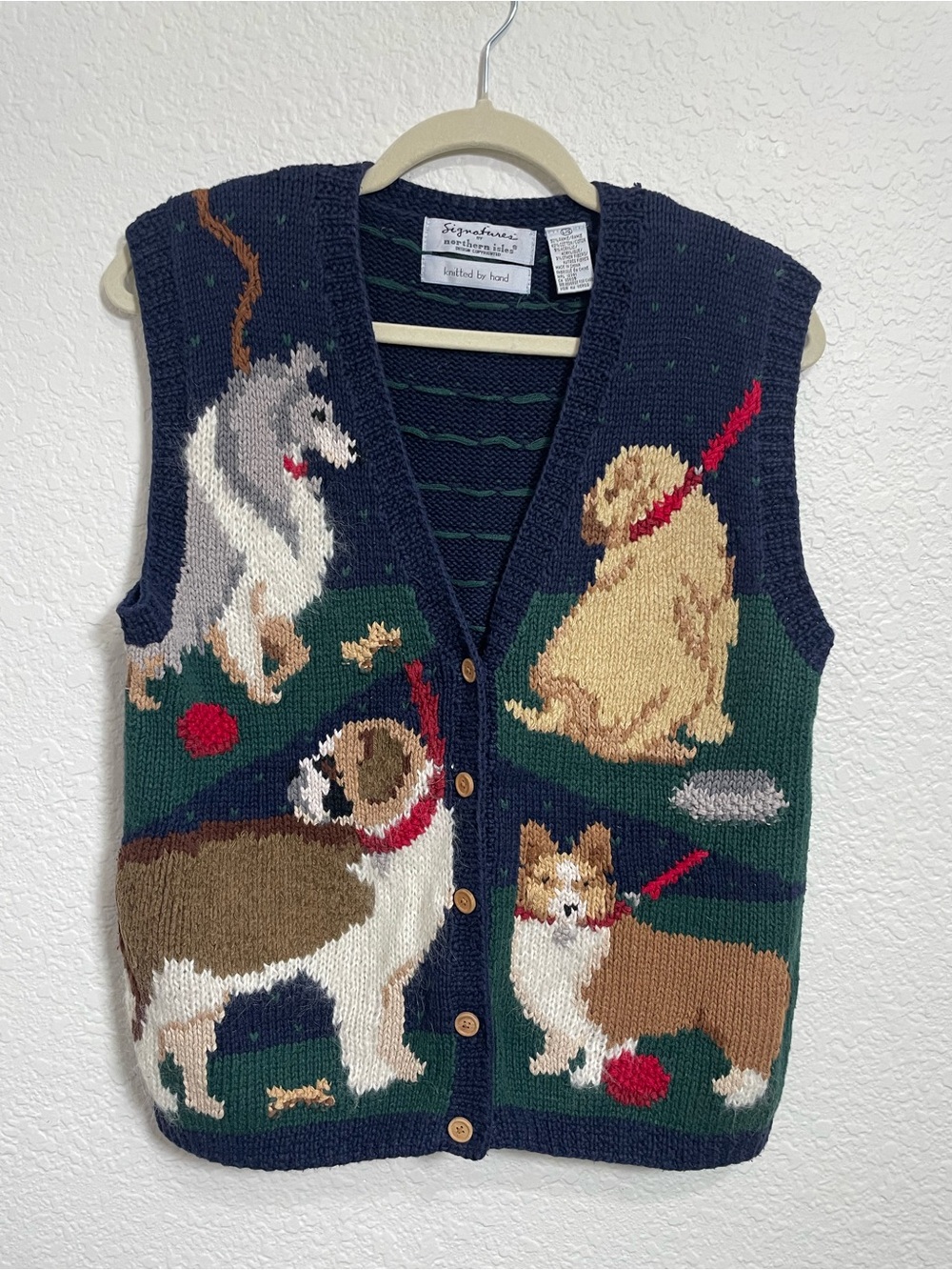 Vintage Signatures by Northern Isles Hand Knit Dog Novelty Sweater Vest Large
